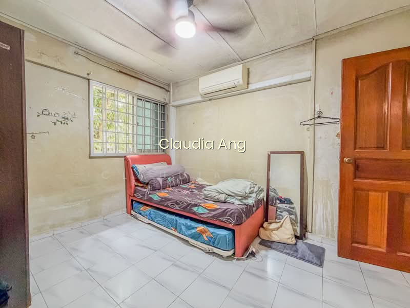 208 YISHUN STREET 21 image 1 of 8