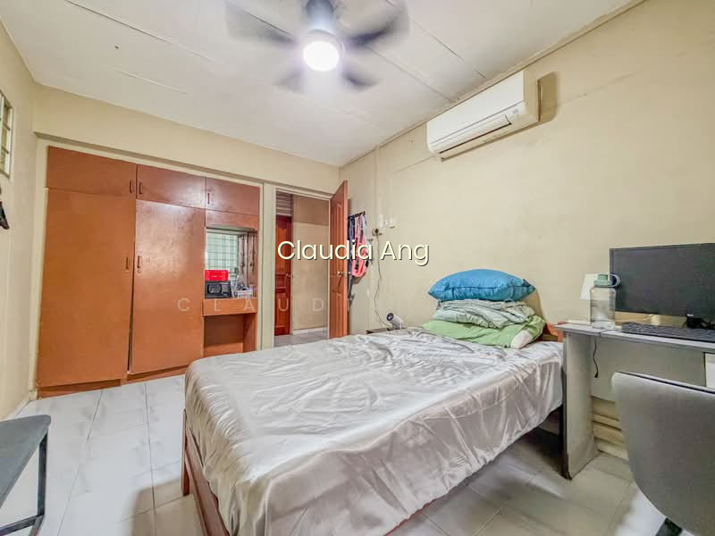208 YISHUN STREET 21 photo 3