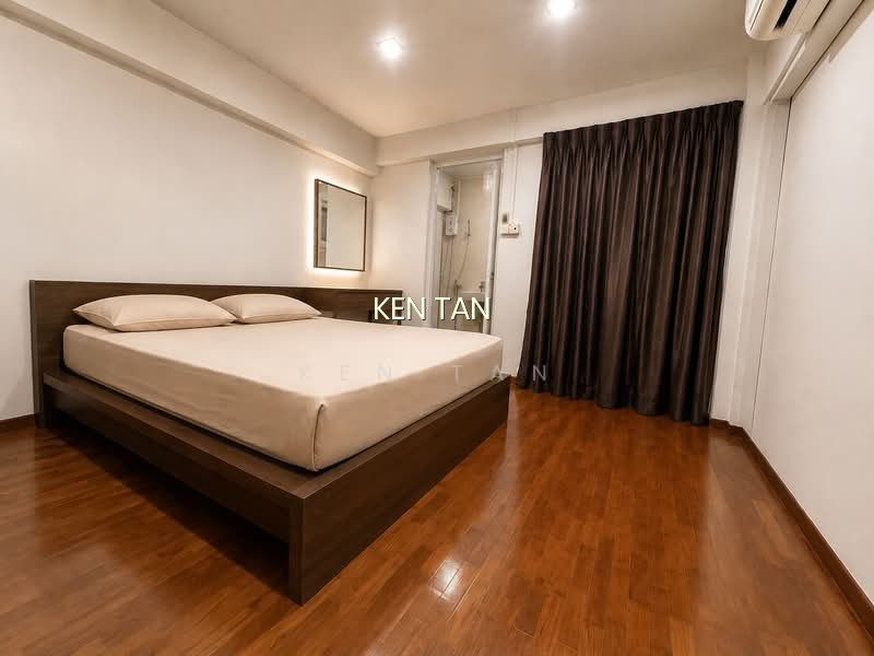 853 WOODLANDS STREET 83 image 1 of 9