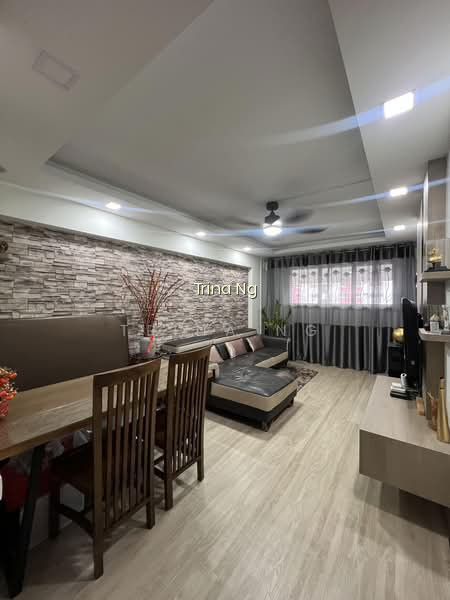 661 HOUGANG AVENUE 4 image 1 of 9