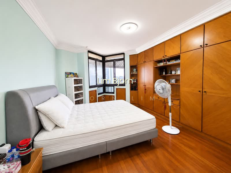 37 CAMBRIDGE ROAD photo 2