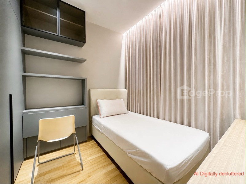 STRATUM photo 6