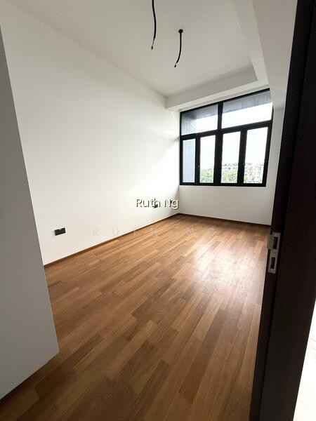 CLAYDENCE photo 2