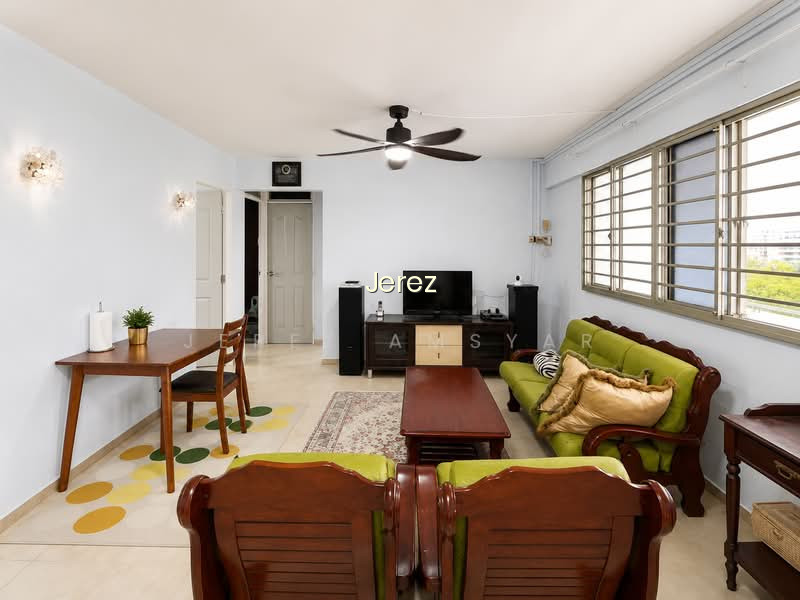 225 BUKIT BATOK CENTRAL photo 2