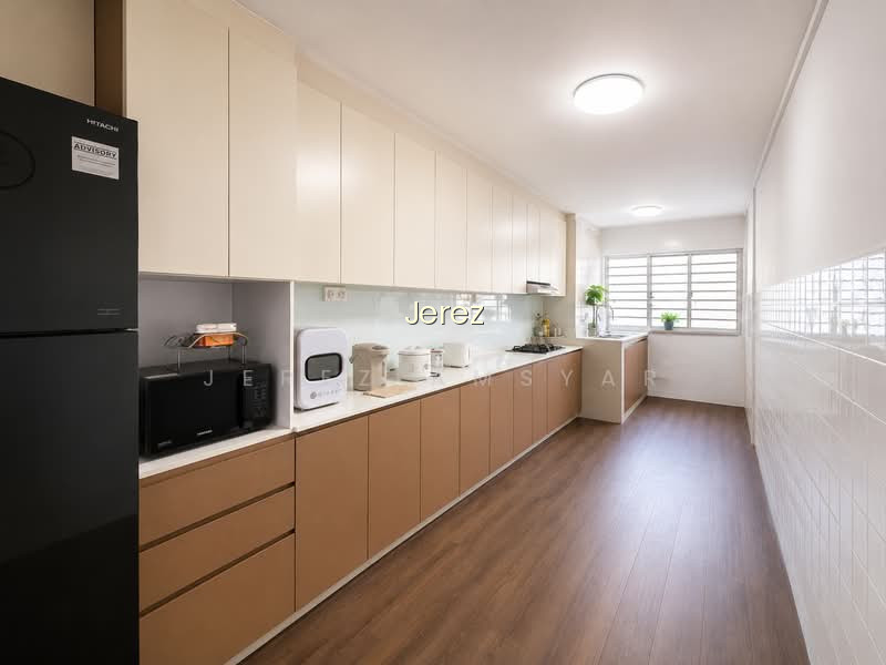 225 BUKIT BATOK CENTRAL photo 3
