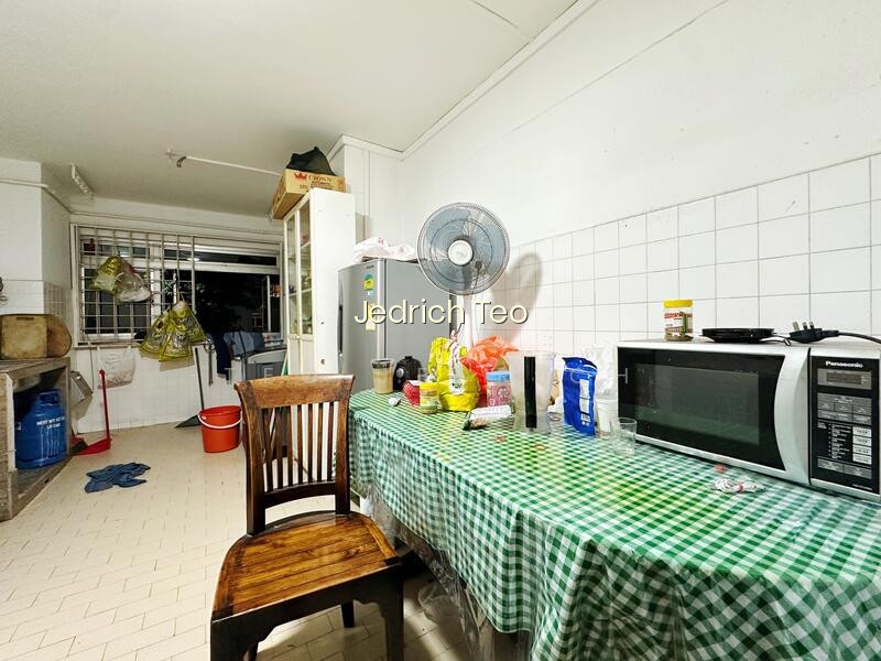 477 TAMPINES STREET 43 photo 6