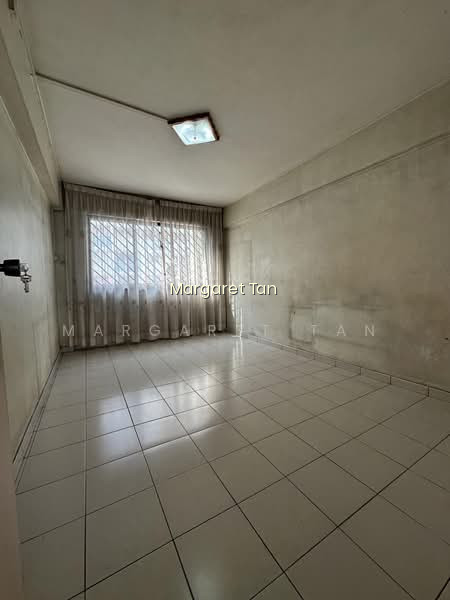 403 FAJAR ROAD image 1 of 10