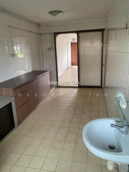 401 HOUGANG AVENUE 10 photo 3