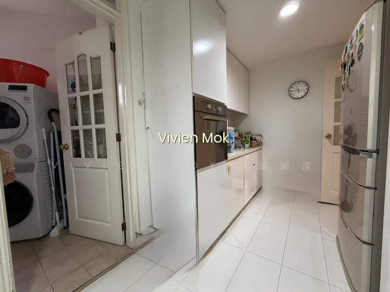 FAIRMOUNT CONDO photo 4