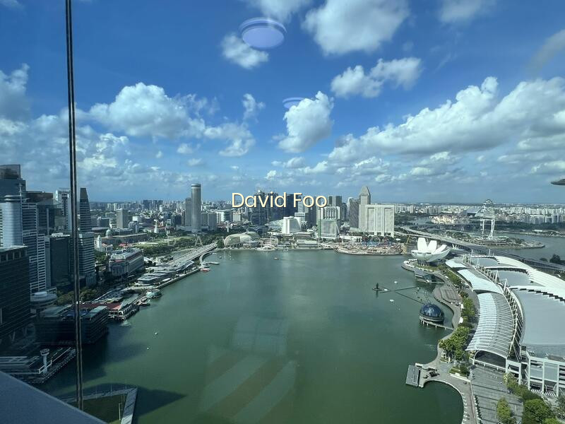 MARINA BAY RESIDENCES photo 4