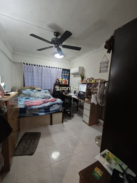 124 MARSILING RISE image 1 of 10