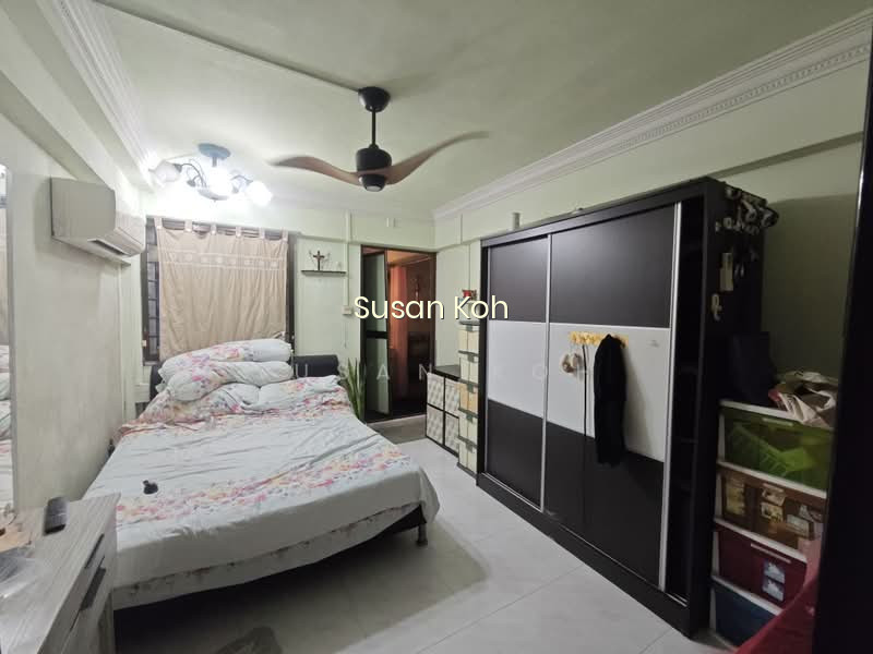 124 MARSILING RISE photo 2