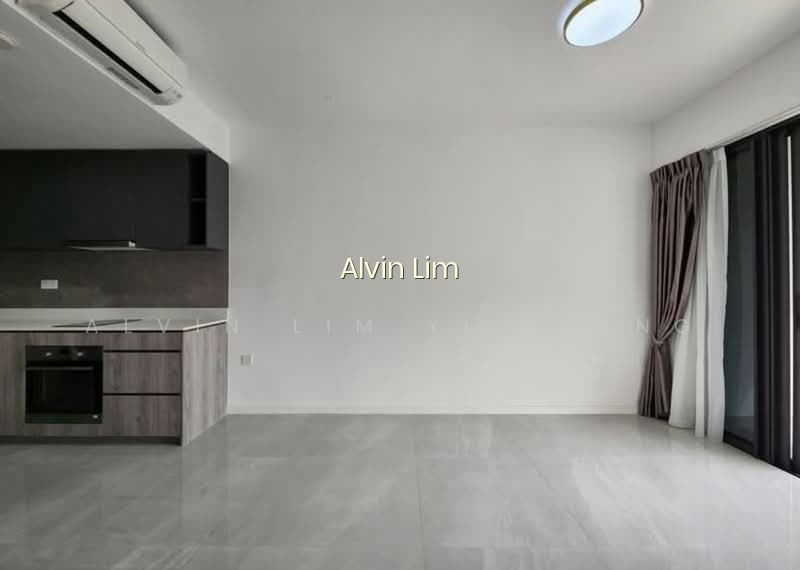 RIVERFRONT RESIDENCES photo 3