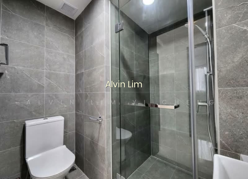 RIVERFRONT RESIDENCES photo 6