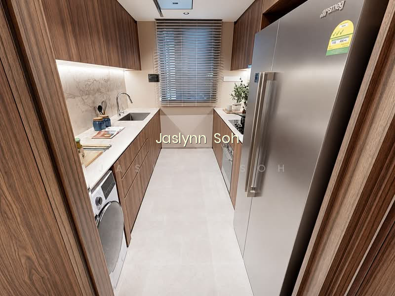 RARE LARGE 4 BEDDER NEAR MRT & NAN HUA PRIMARY FROM 22XX PSF photo 6