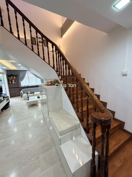 726 JURONG WEST AVENUE 5 photo 2
