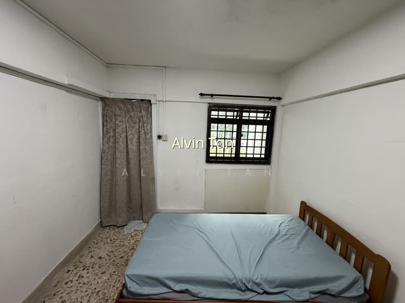 32 MARSILING DRIVE photo 2