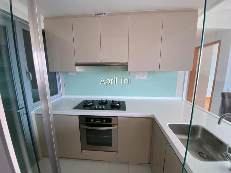 C.H.E.A.P & SPACIOUS, HIGH FLOOR 4 BED BESIDE ANG MO KIO MRT photo 2
