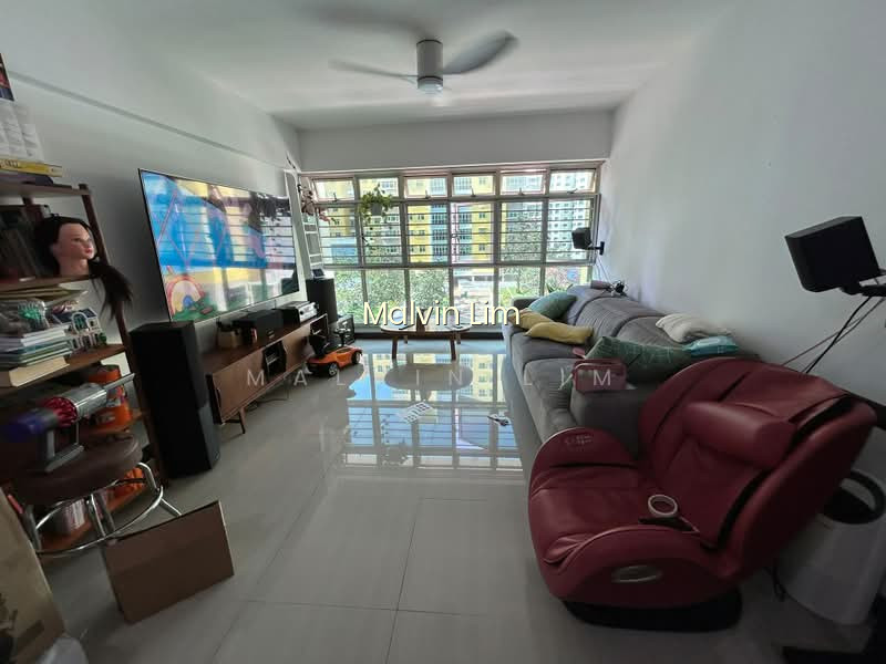 648 PUNGGOL CENTRAL photo 3