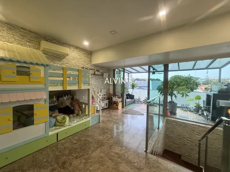 Rare 999-Year Inter-Terrace Landed Home on Poh Huat Road, Kovan D19 for Sale! image 1 of 8