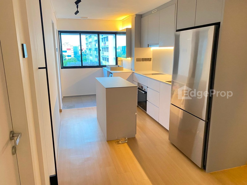 35 TEBAN GARDENS ROAD photo 2