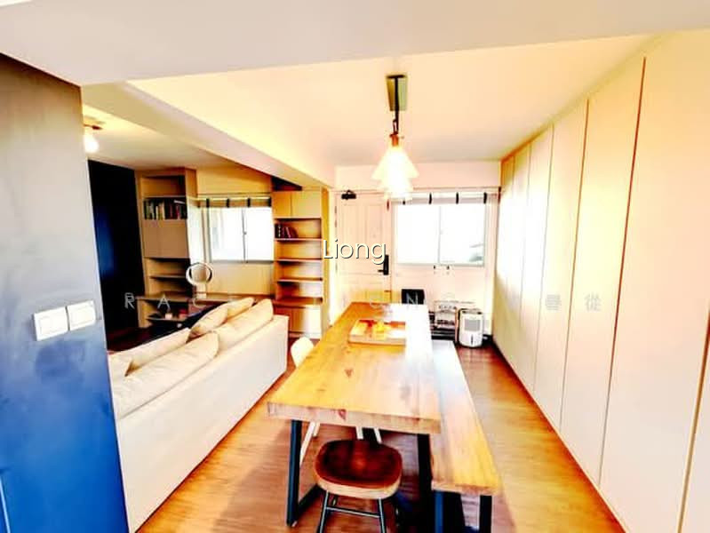 7 MARINE TERRACE image 1 of 7