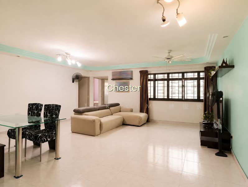 295A COMPASSVALE CRESCENT image 1 of 10