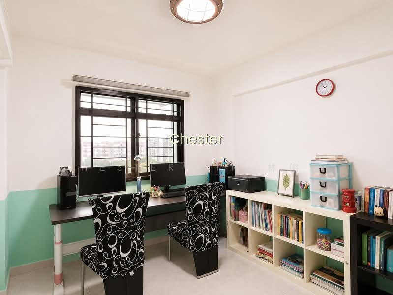 295A COMPASSVALE CRESCENT photo 3
