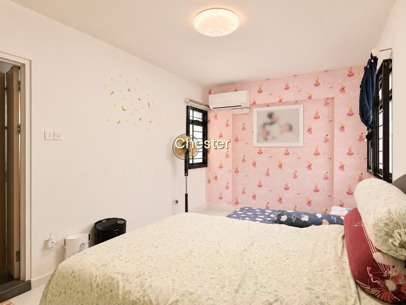 295A COMPASSVALE CRESCENT photo 5