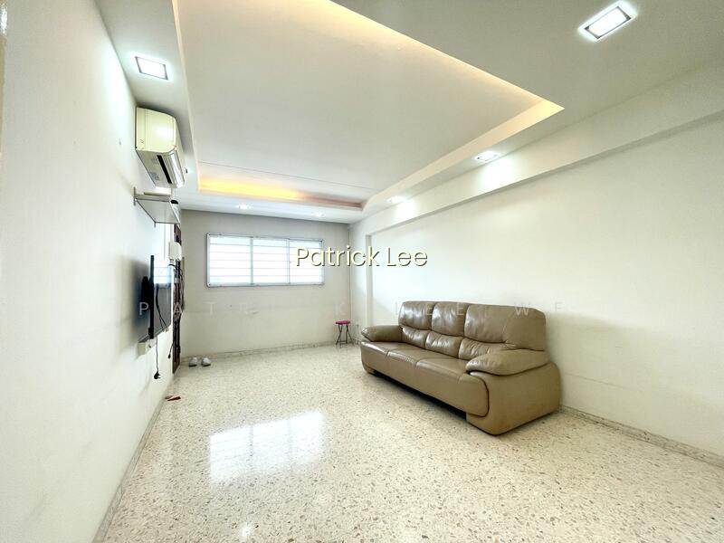 807 TAMPINES AVENUE 4 image 1 of 10