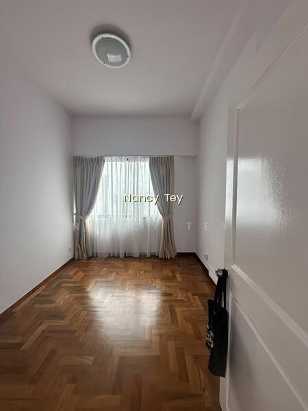 HARBOUR VIEW TOWERS photo 2