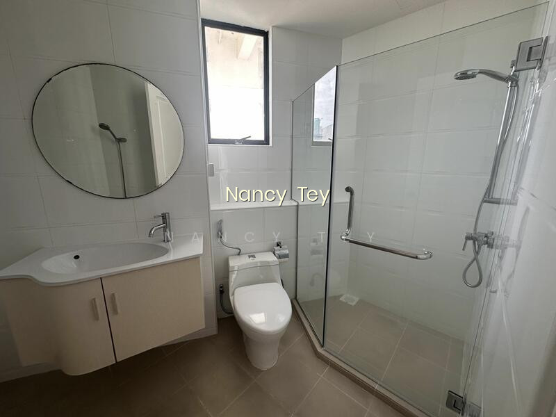 HARBOUR VIEW TOWERS photo 3