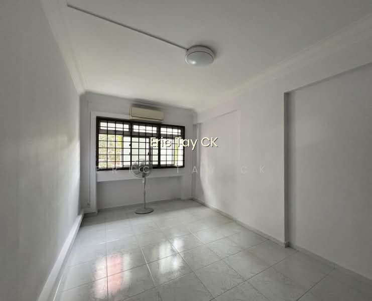 316 TAMPINES STREET 33 photo 4