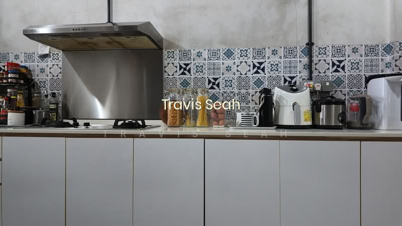 304 SERANGOON AVENUE 2 photo 6