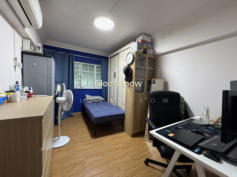 543 JURONG WEST STREET 42 photo 3