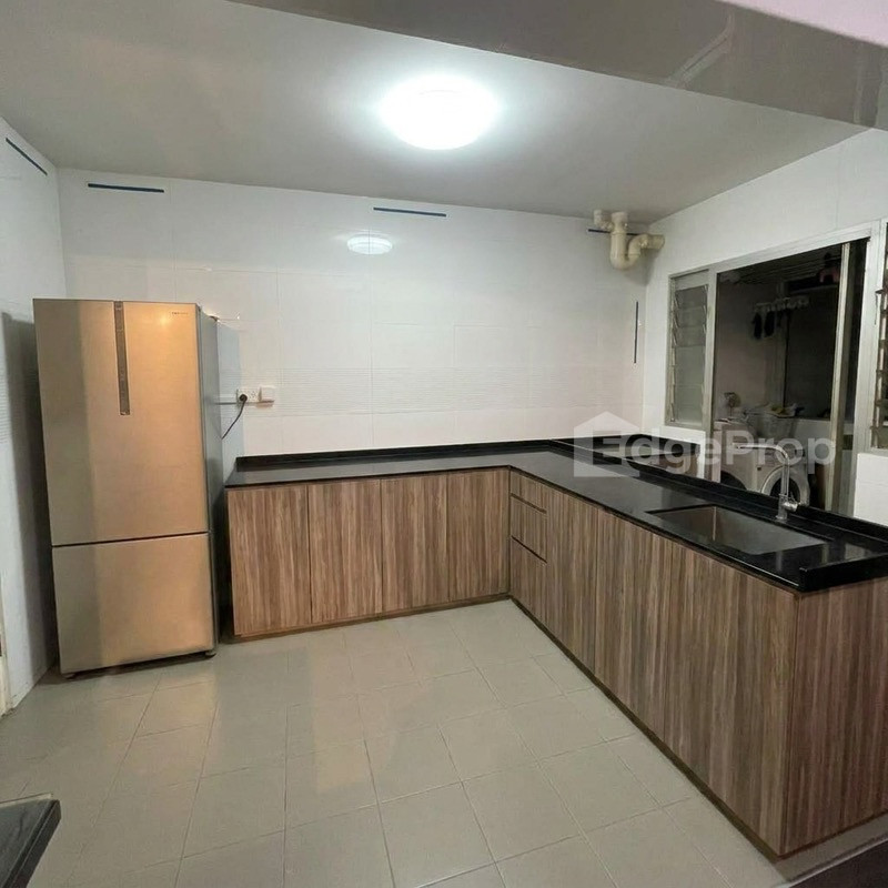 128C CANBERRA STREET image 1 of 8
