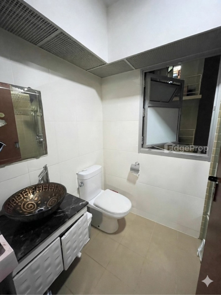 128C CANBERRA STREET photo 4