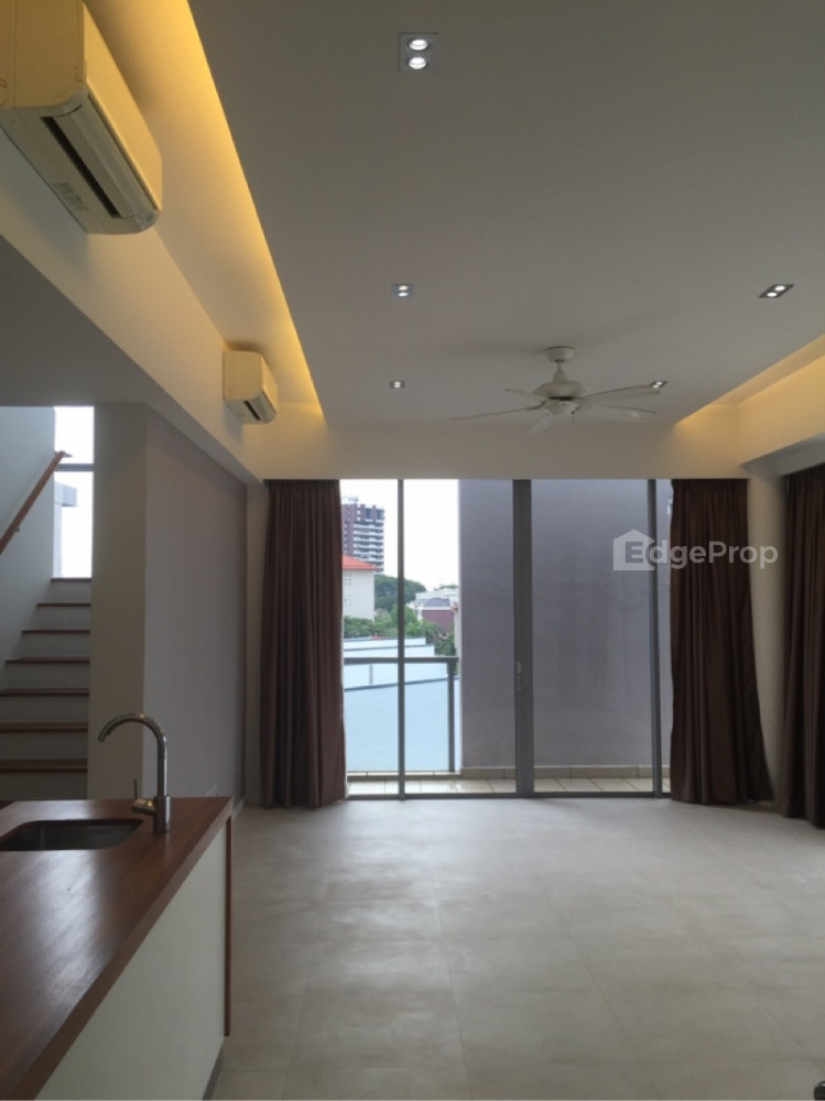 BREEZE BY THE EAST photo 5