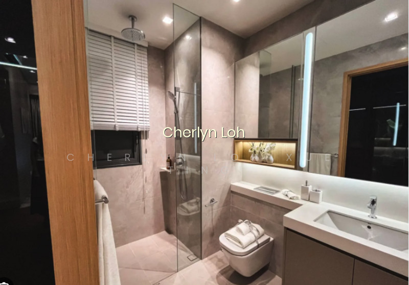 PRIVATE CONDO SELLING NEAR EC PRICING! photo 2