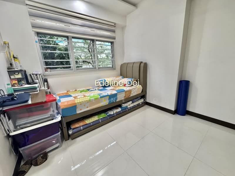 561B JURONG WEST STREET 42 image 1 of 2