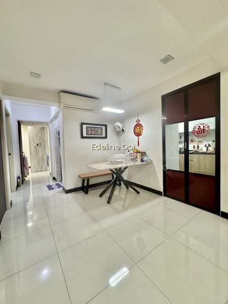 561B JURONG WEST STREET 42 photo 2
