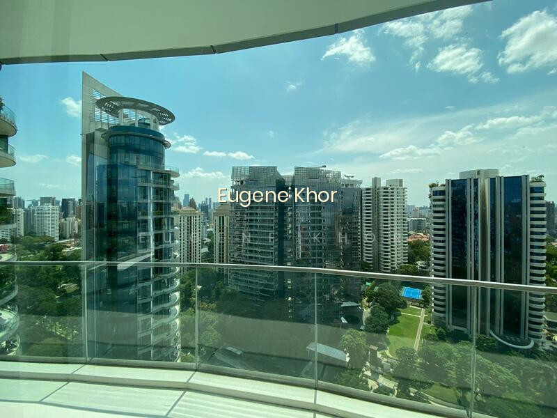 !!! CENTRALLY LOCATED !!! LUXURY LIVING !!! RARE AND PRESTIGIOUS !!! photo 6