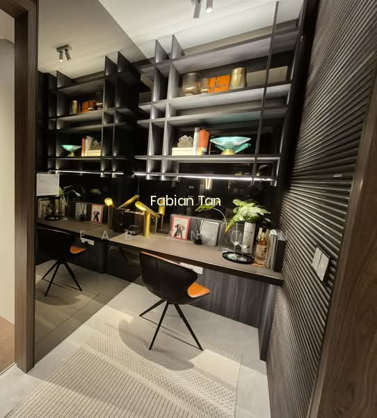 DISCOUNTED FREEHOLD photo 3