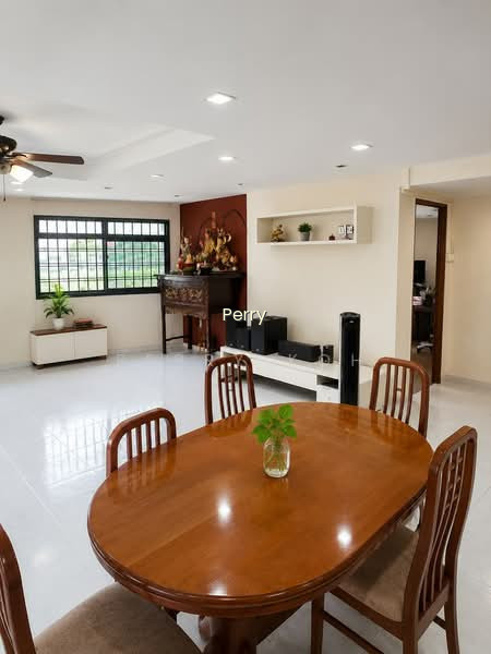 368 TAMPINES STREET 34 photo 3