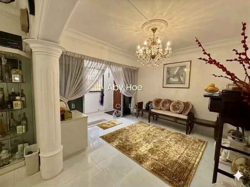 542 SERANGOON NORTH AVENUE 4 photo 2
