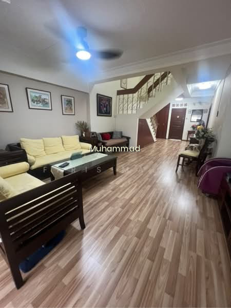 238 HOUGANG AVENUE 1 image 1 of 10