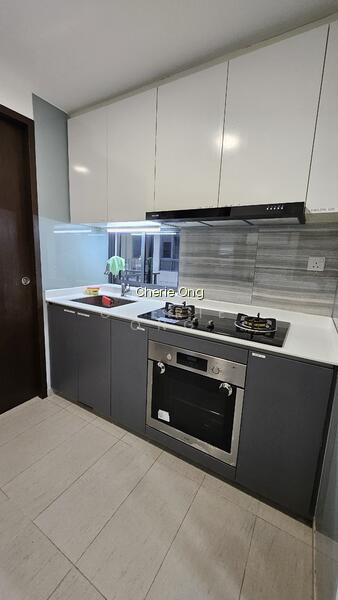 THE BROWNSTONE photo 3