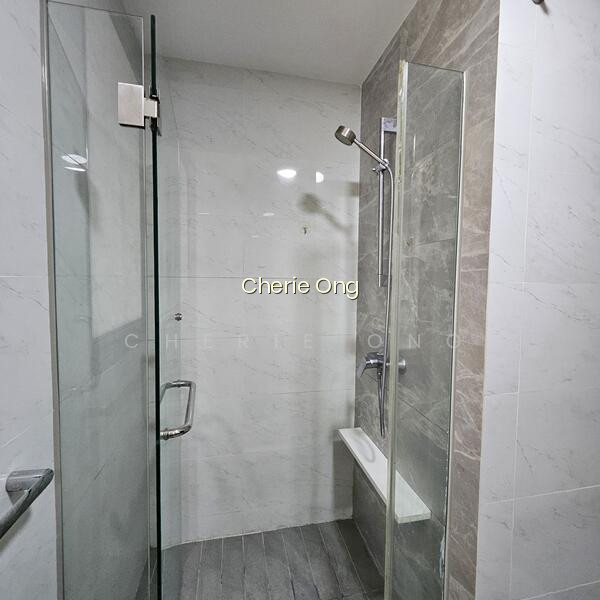 THE BROWNSTONE photo 5