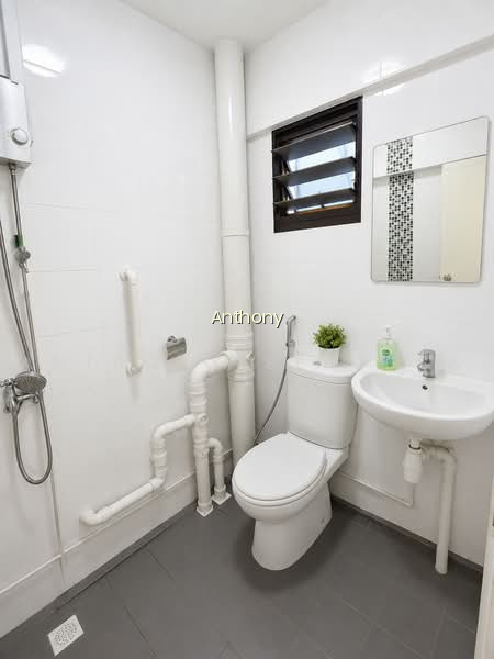 303 JURONG EAST STREET 32 photo 5
