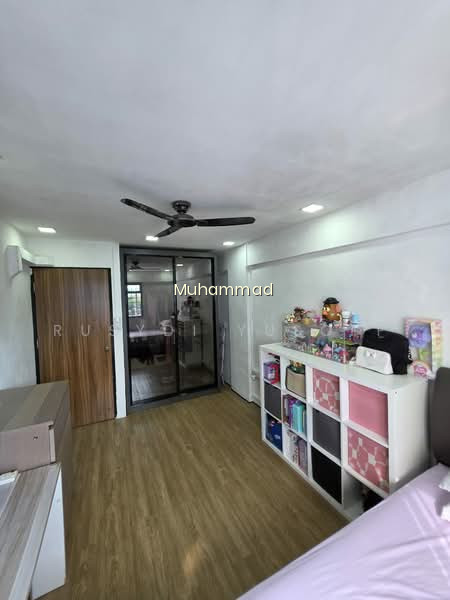 121 PAYA LEBAR WAY photo 2